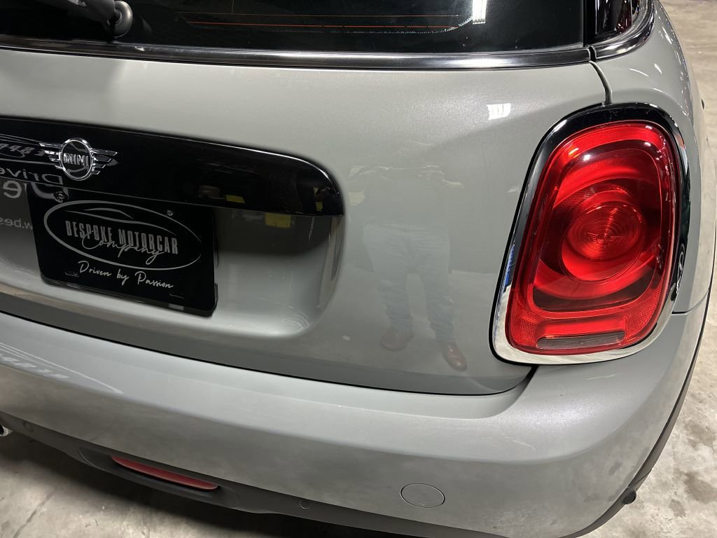 Used 2019 MINI Cooper 2-Door Hardtop w/ Storage Package image 33