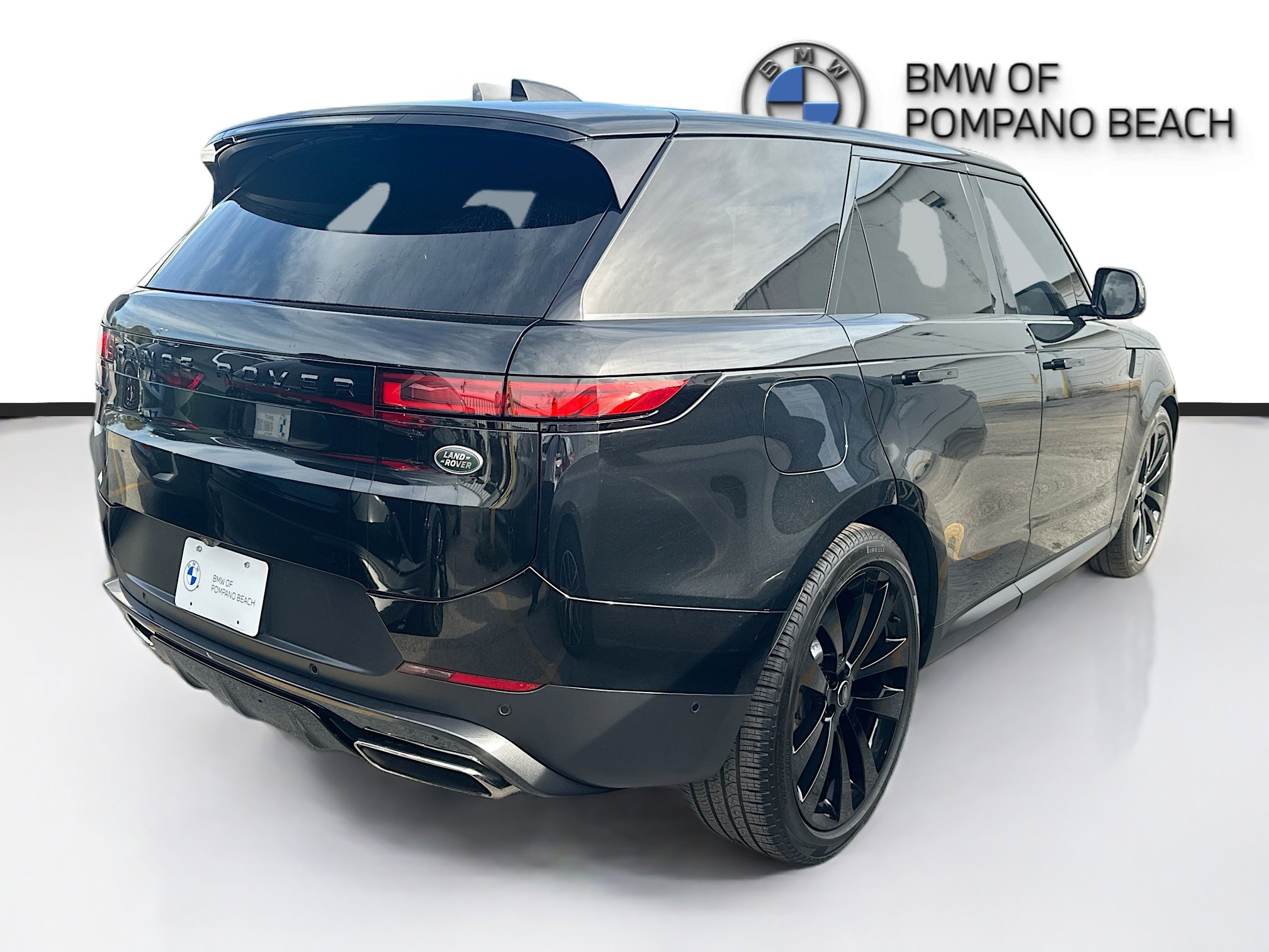 Used 2023 Land Rover Range Rover Sport SE image 6