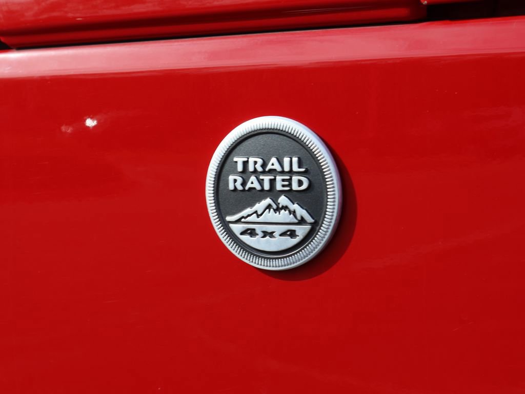 Used 2013 Jeep Wrangler Unlimited Sahara w/ Connectivity Group image 23