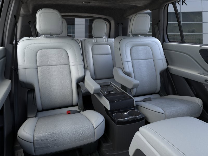 New 2026 Lincoln Aviator Black Label w/ Dynamic Handling Package AWD/4WD image 11