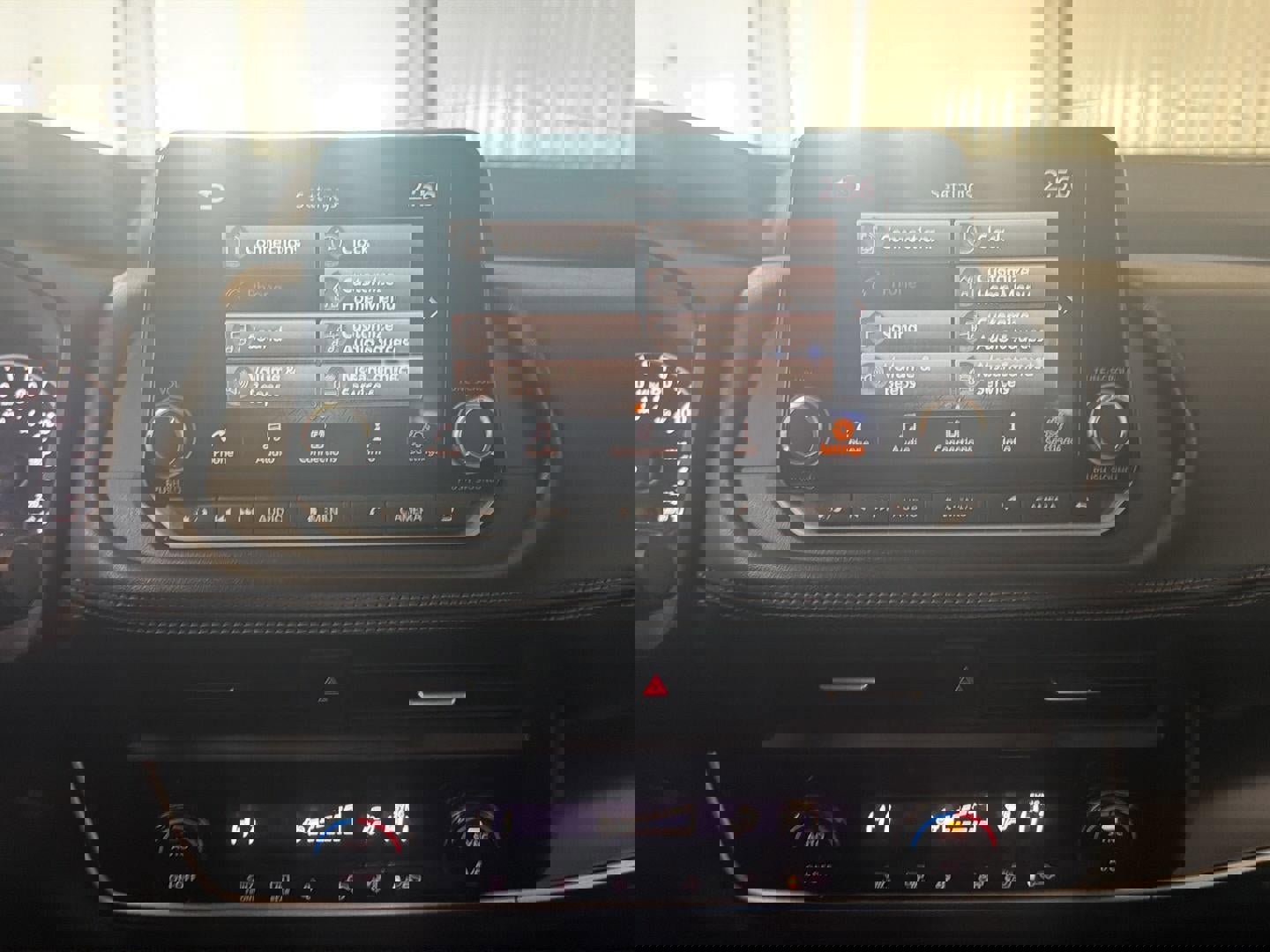 Used 2024 Nissan Rogue SV image 24