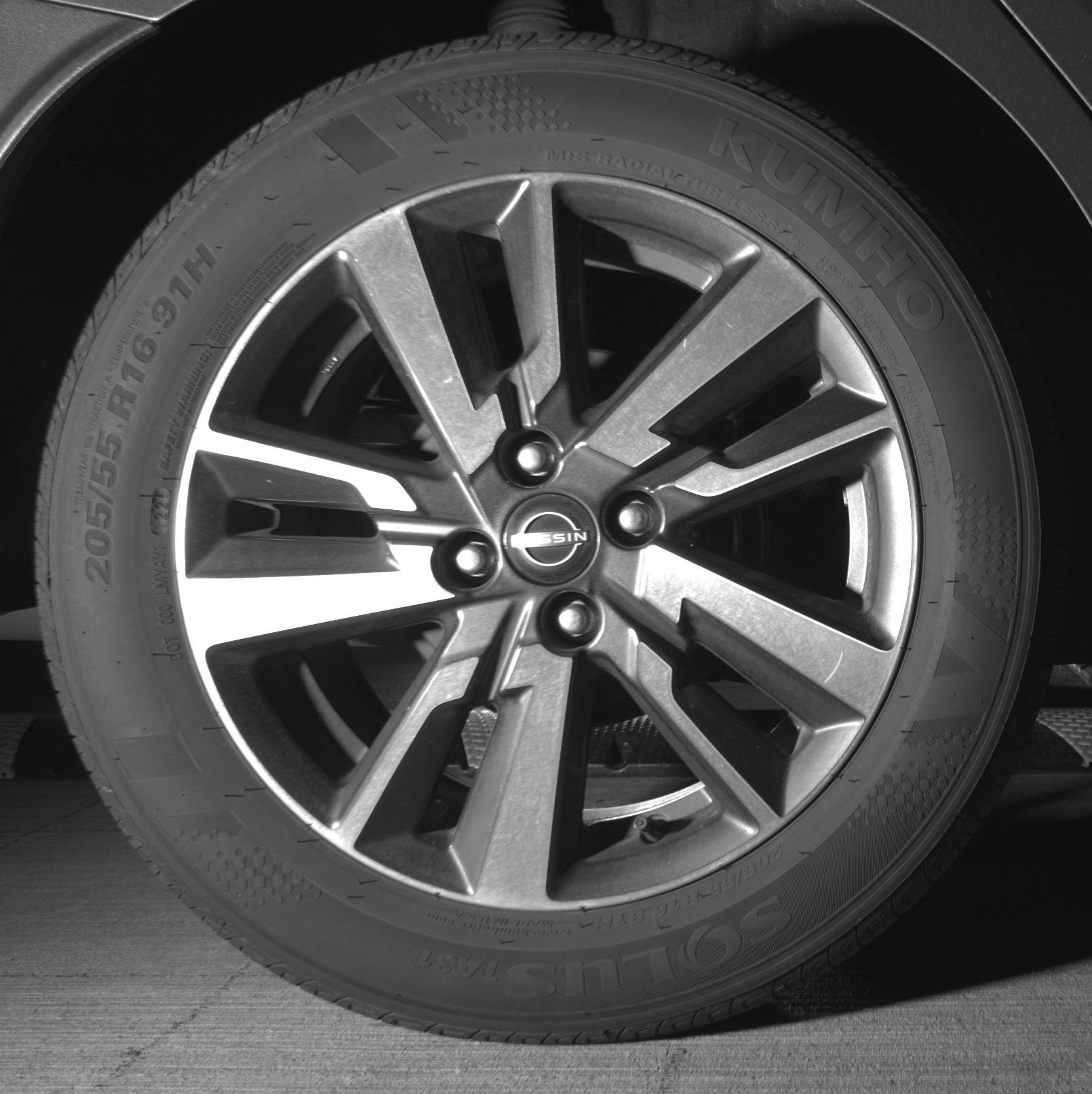 Used 2025 Nissan Versa SV image 15