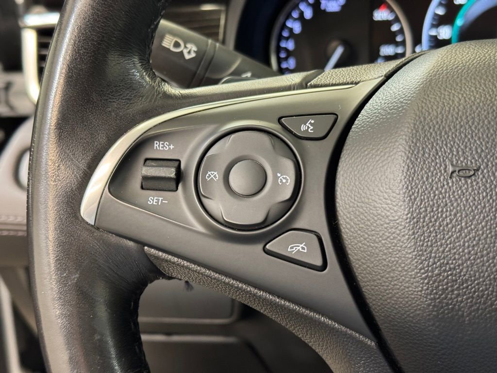 Used 2019 Buick LaCrosse Essence image 36