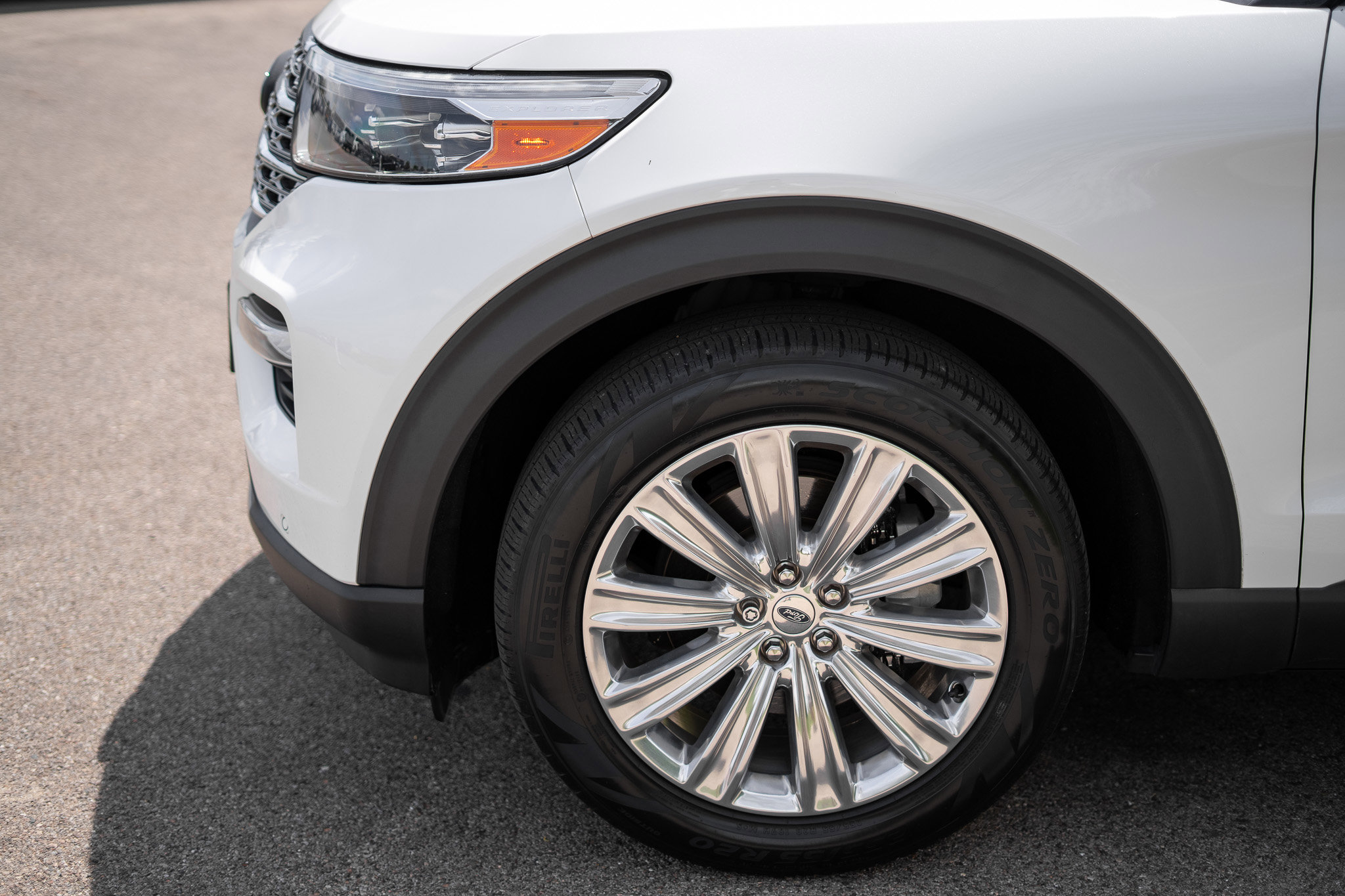 Used 2020 Ford Explorer Limited image 9