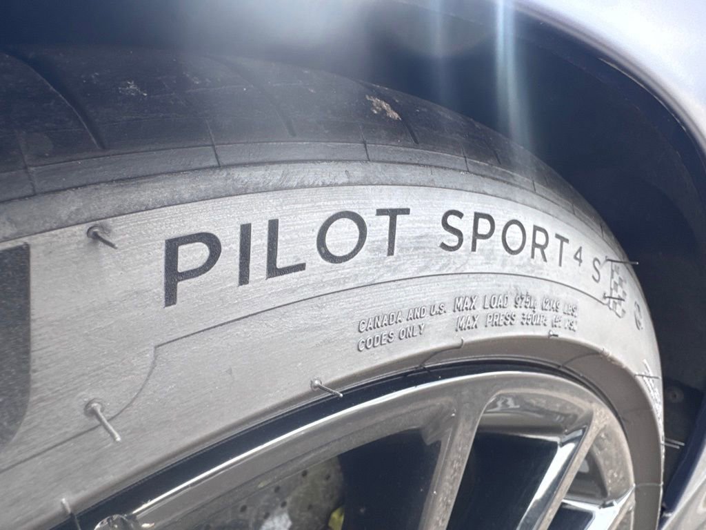 Used 2021 McLaren GT image 31