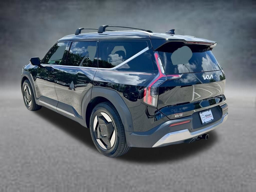 Used 2026 Kia EV9 Wind AWD/4WD image 8