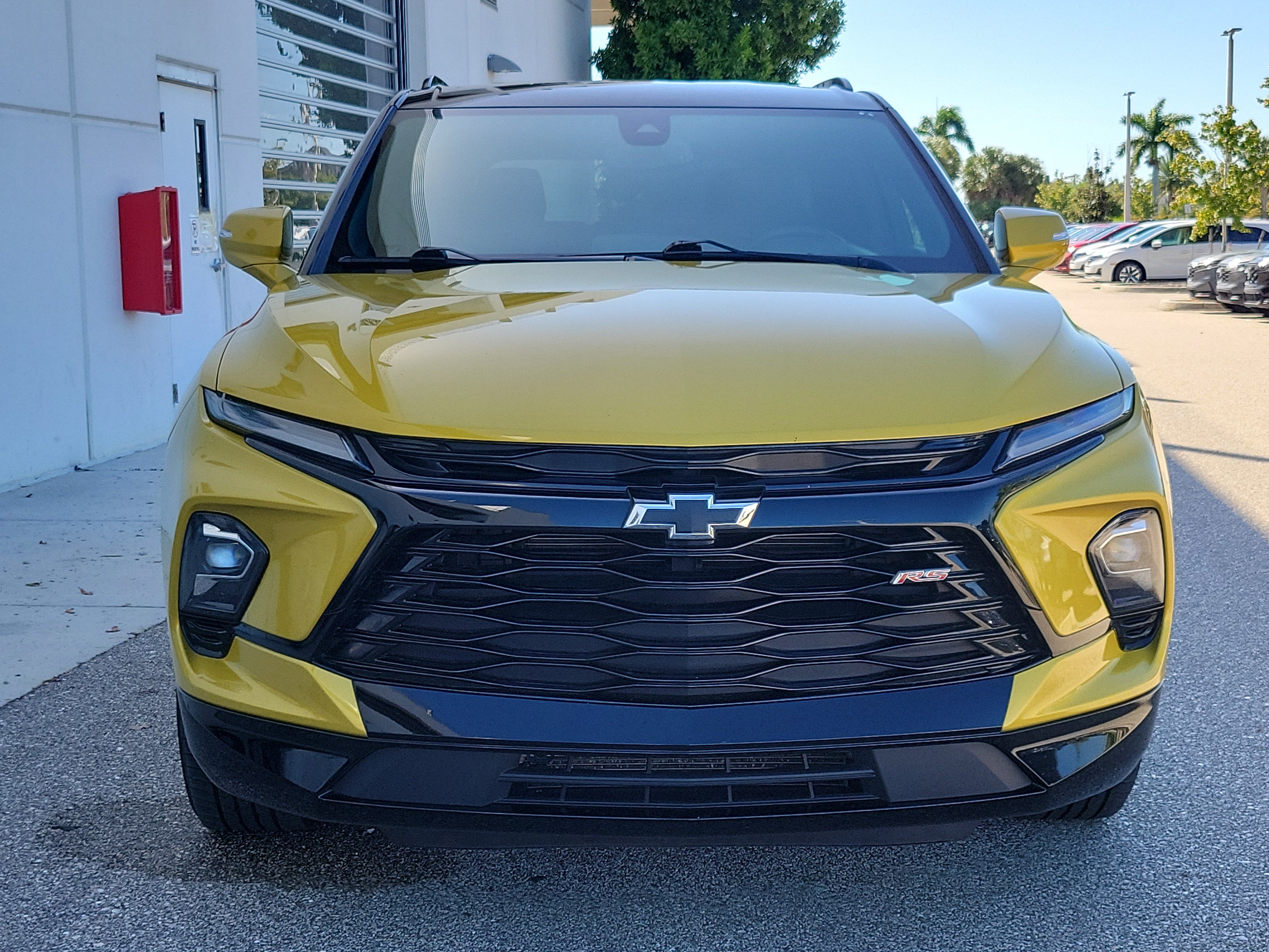 Used 2023 Chevrolet Blazer RS AWD/4WD image 2
