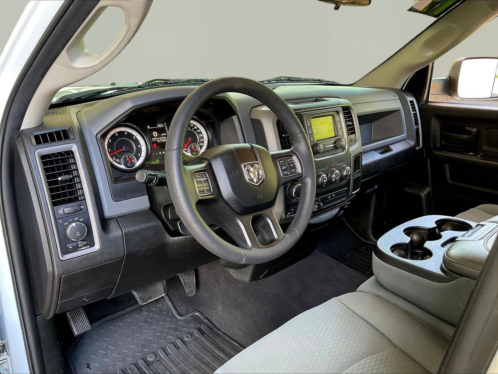 Used 2019 RAM 1500 Express AWD/4WD image 17