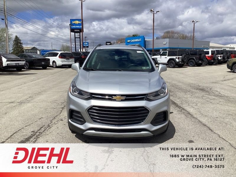Used 2018 Chevrolet Trax LT w/ LT Convenience Package image 2