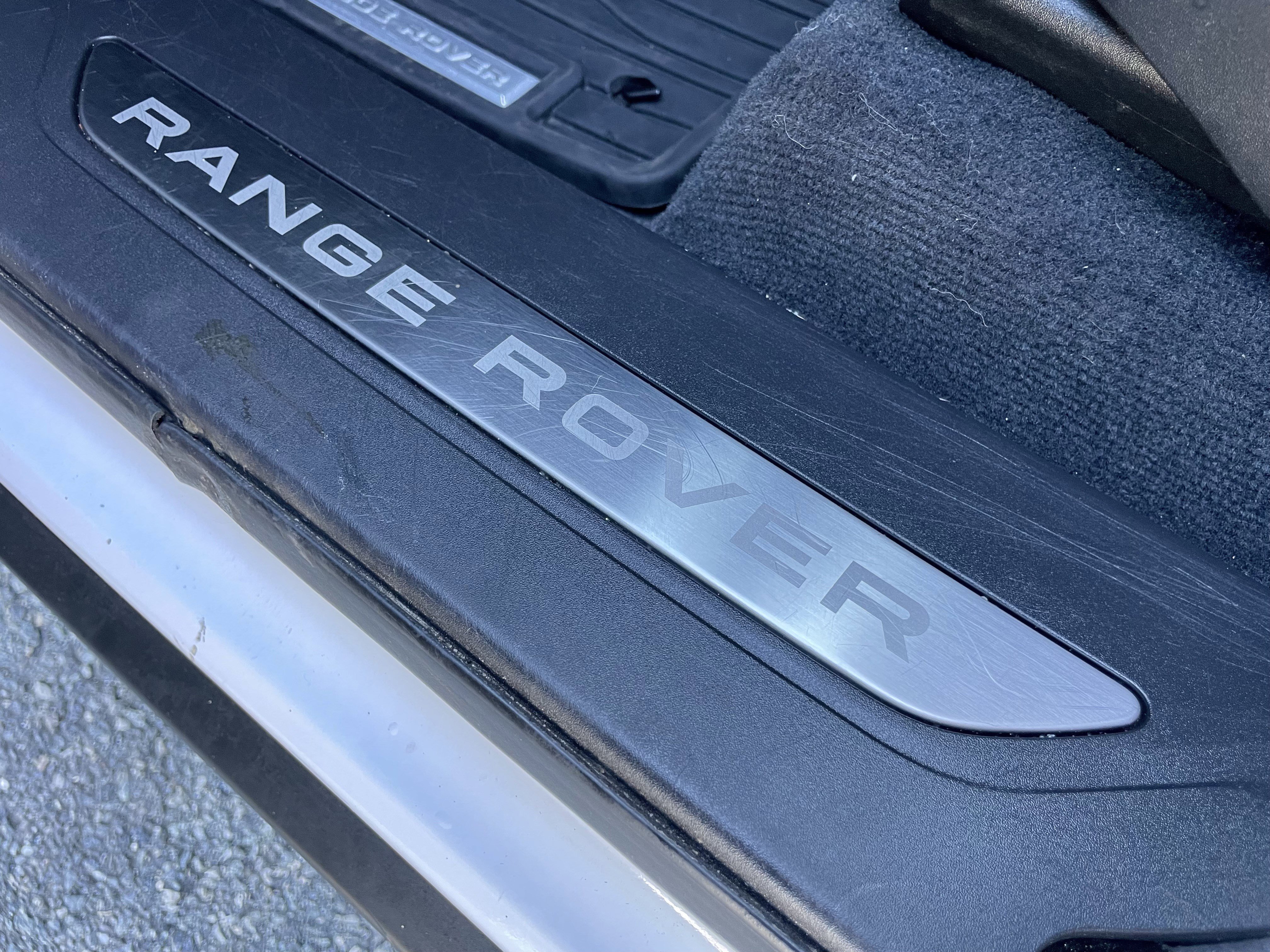 Used 2024 Land Rover Range Rover Velar S AWD/4WD image 38