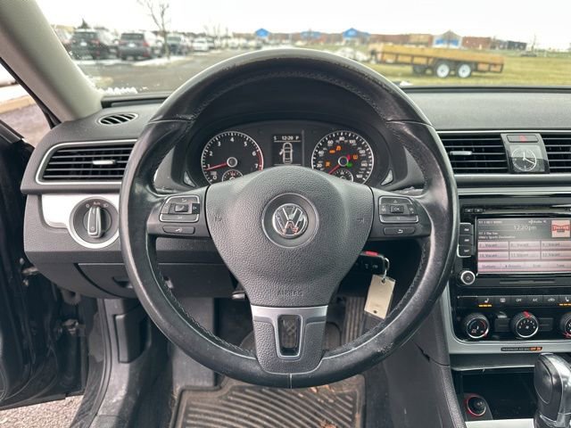 Used 2013 Volkswagen Passat 2.5 SE image 19