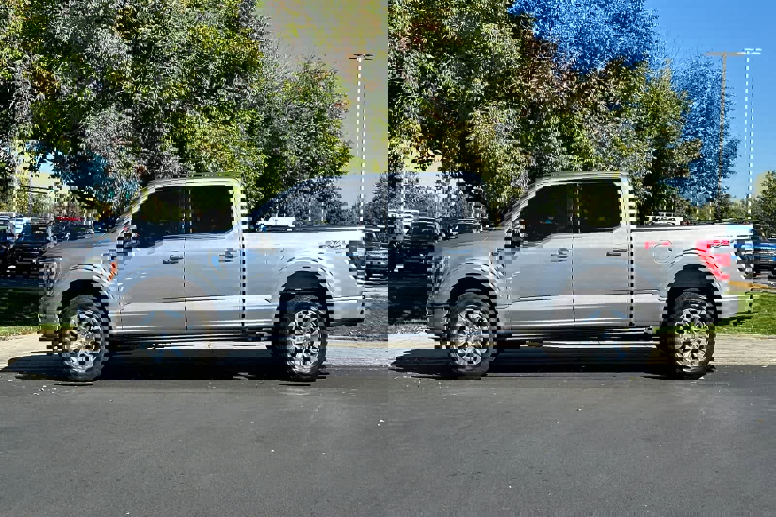 Certified 2022 Ford F150 Platinum w/ Equipment Group 701A High image 5