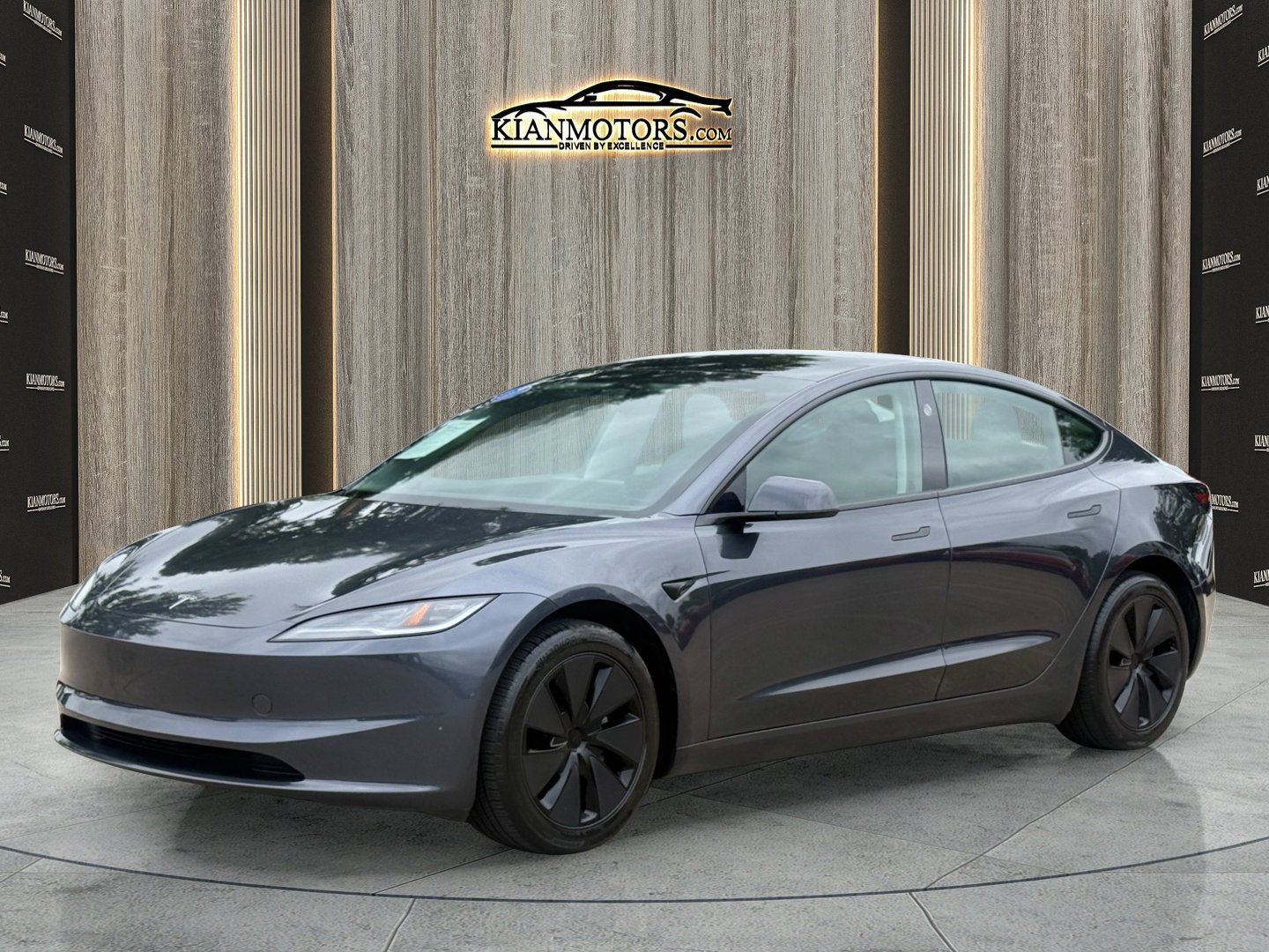 Used 2024 Tesla Model 3 Standard Range RWD image 3