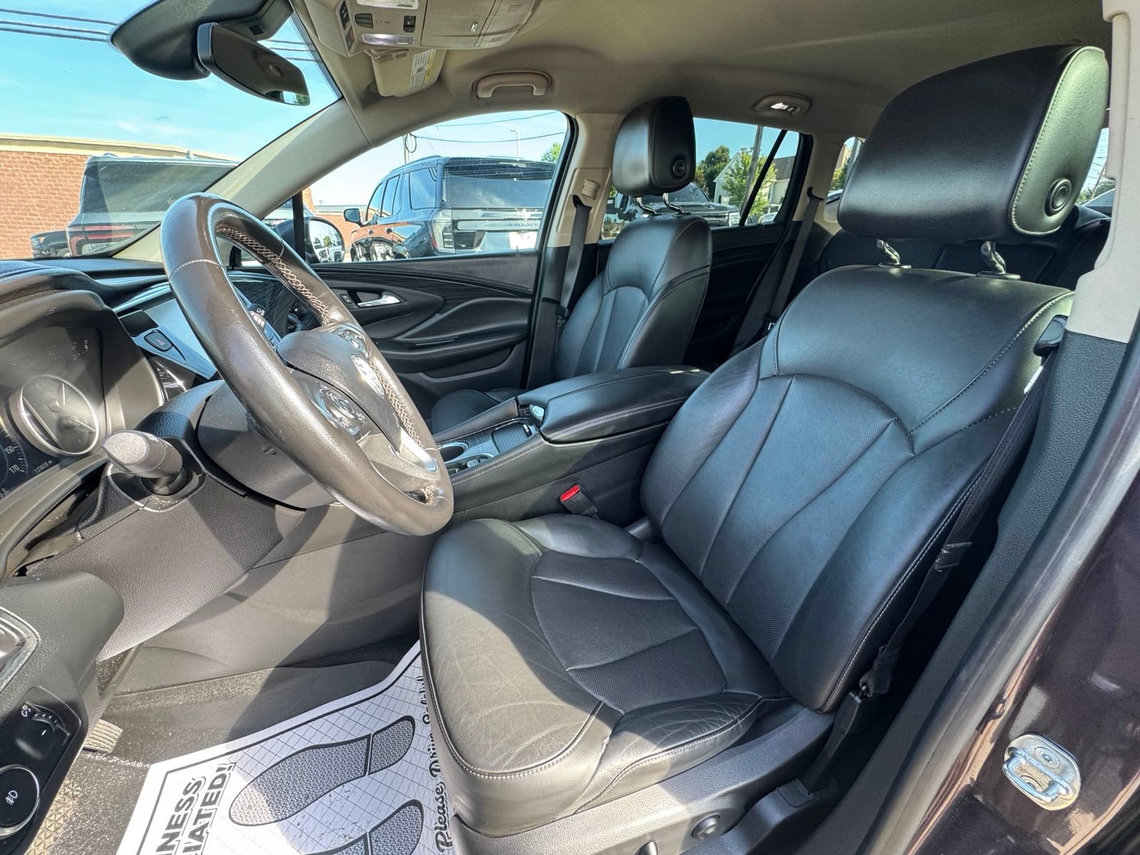 Used 2017 Buick Envision Premium w/ LPO, Hit The Road Package AWD/4WD image 15
