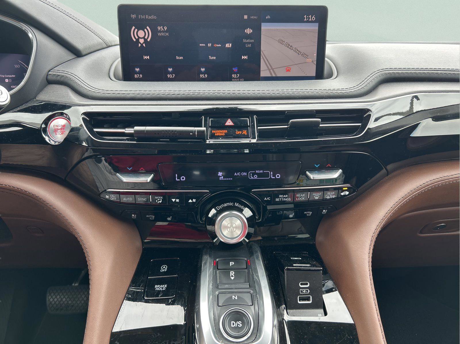 Used 2022 Acura MDX Advance image 17