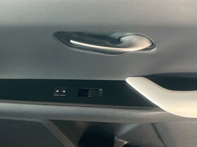 Used 2019 Lexus UX 250h image 32