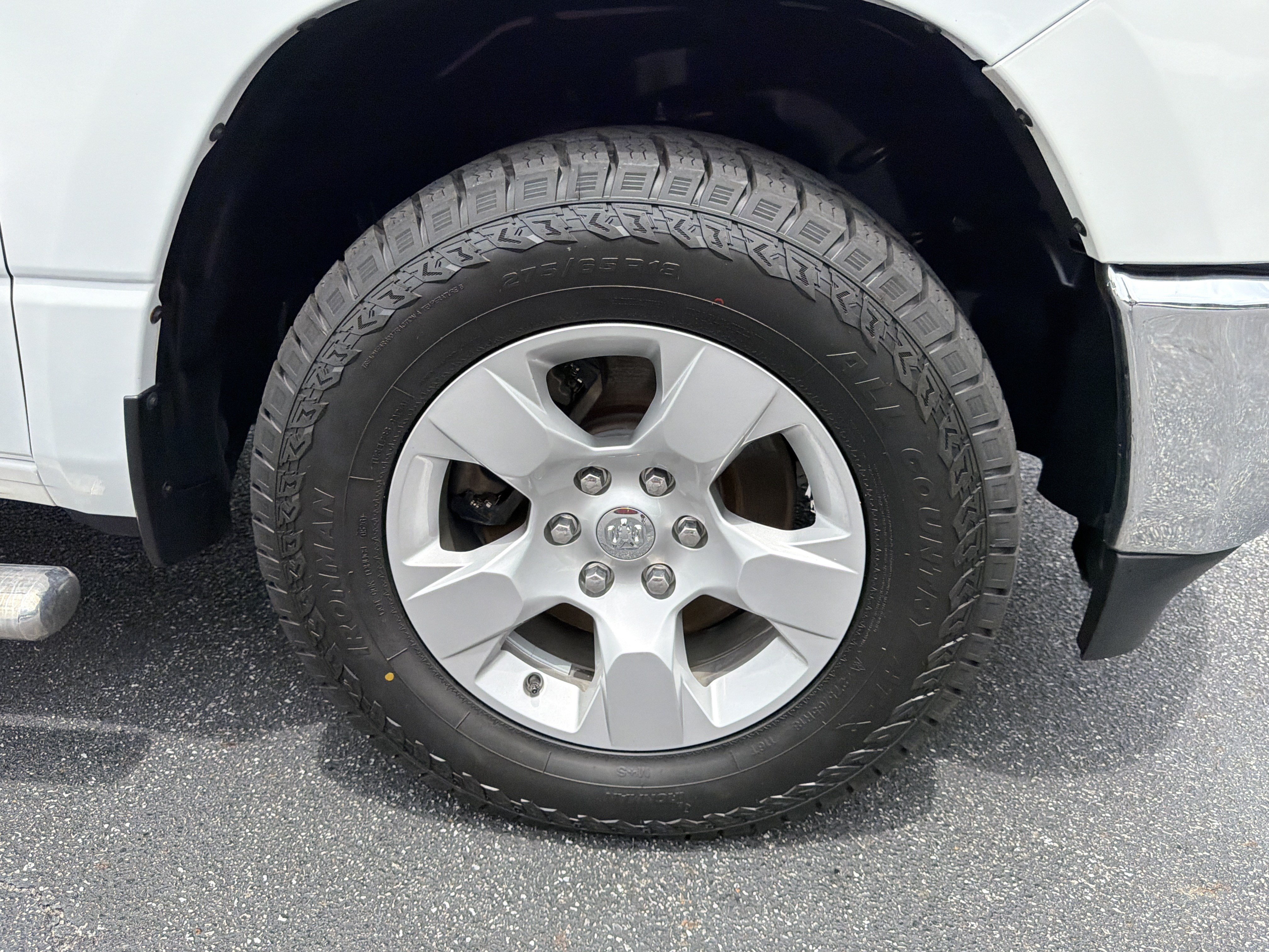 Used 2020 RAM 1500 Big Horn AWD/4WD image 12