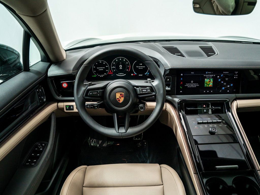 New 2026 Porsche Panamera 4 image 14