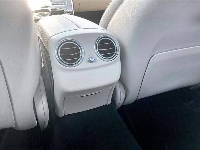 Used 2020 Mercedes-Benz E 350 Sedan image 22