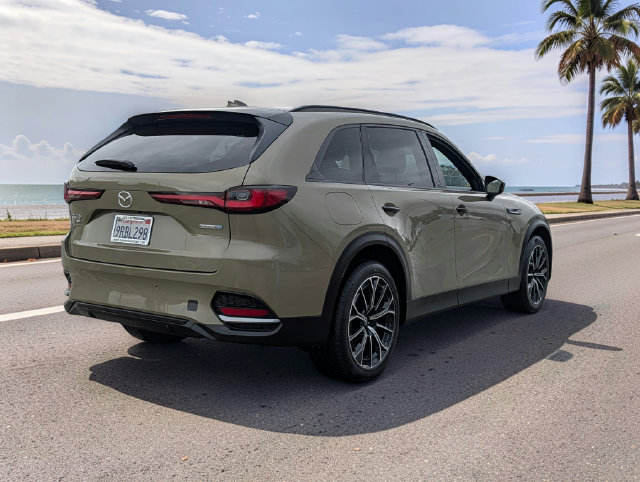 Used 2025 MAZDA CX-70 Plug-In Hybrid w/ Premium Plus AWD/4WD image 5