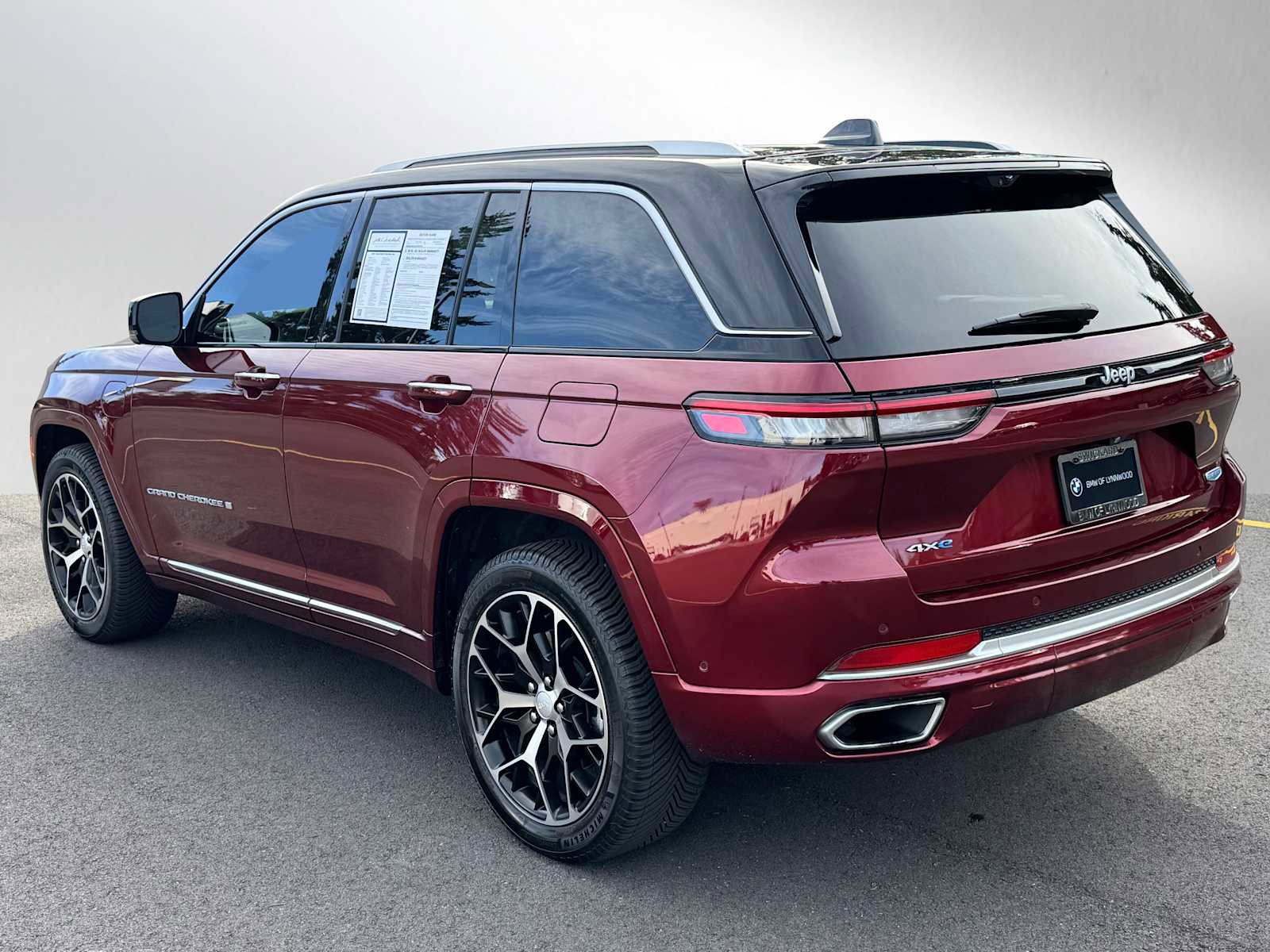 Used 2022 Jeep Grand Cherokee Summit image 5