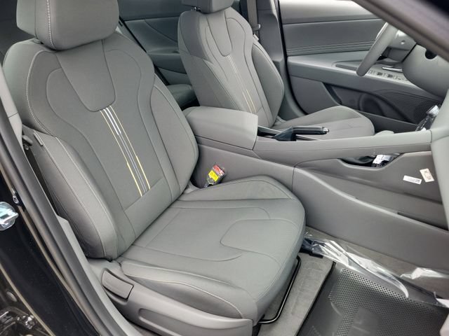 New 2026 Hyundai Elantra Sport FWD image 22