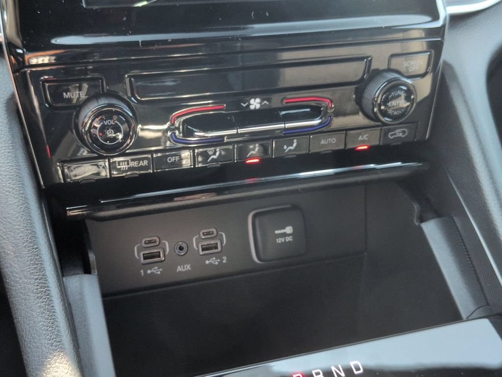 New 2026 Jeep Grand Cherokee L Laredo AWD/4WD image 23