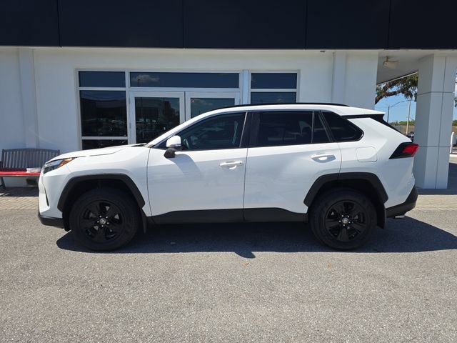 Used 2024 Toyota RAV4 XLE w/ Convenience Package image 4