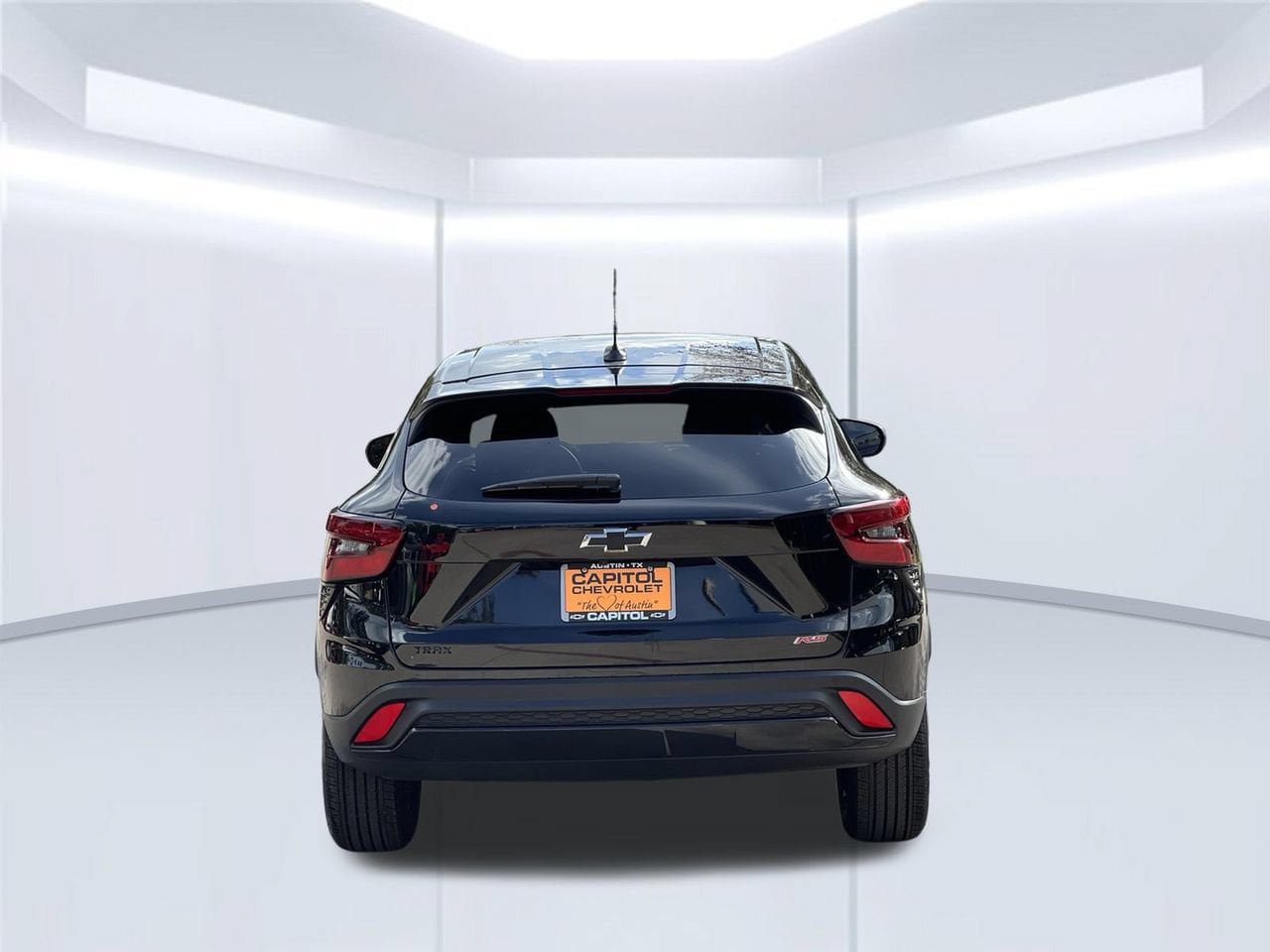 New 2026 Chevrolet Trax RS w/ Sunroof Package FWD image 4