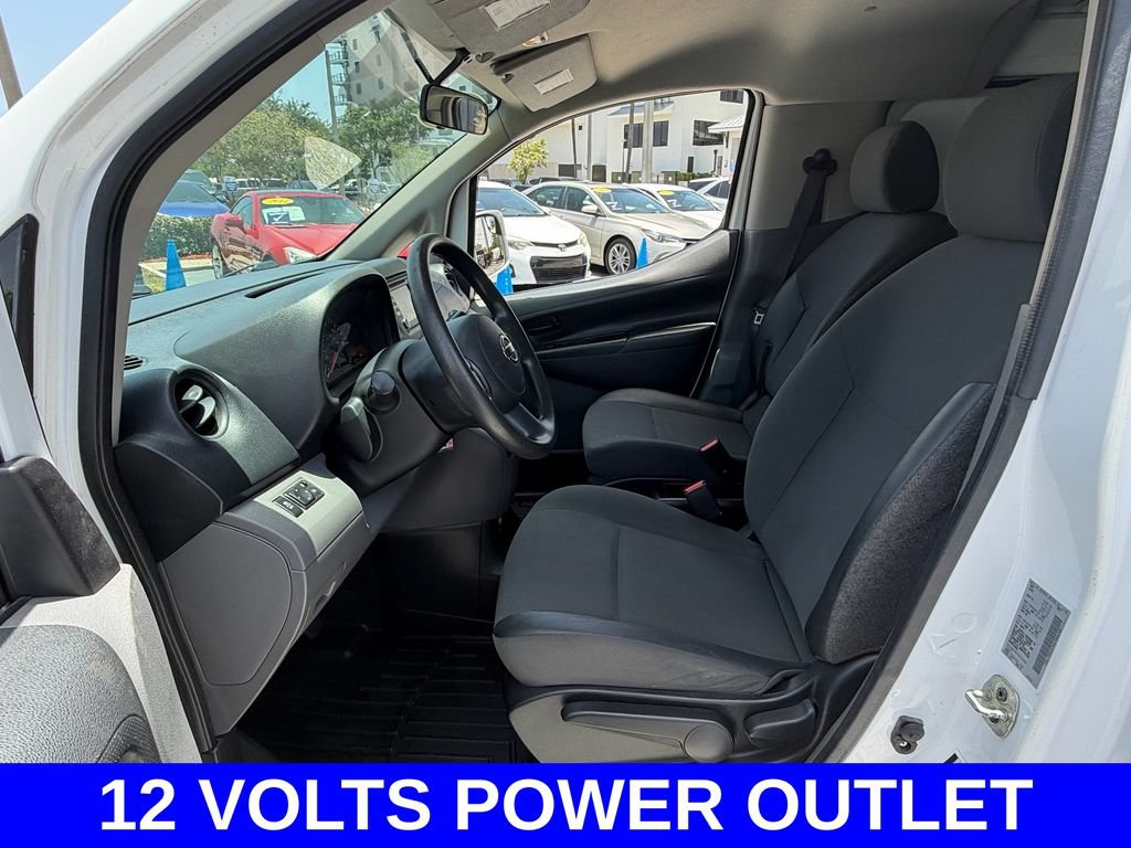 Used 2017 Nissan NV200 SV w/ Technology Package FWD image 6