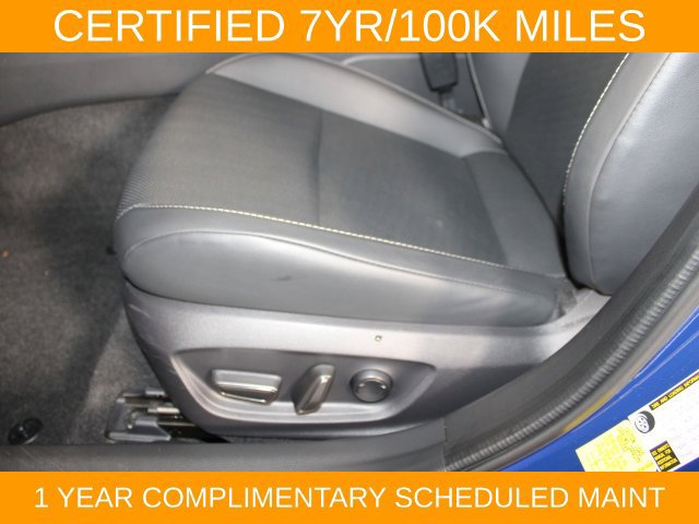 Used 2025 Toyota Prius XLE FWD image 19