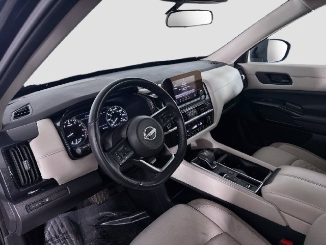 Used 2024 Nissan Pathfinder SV FWD image 22