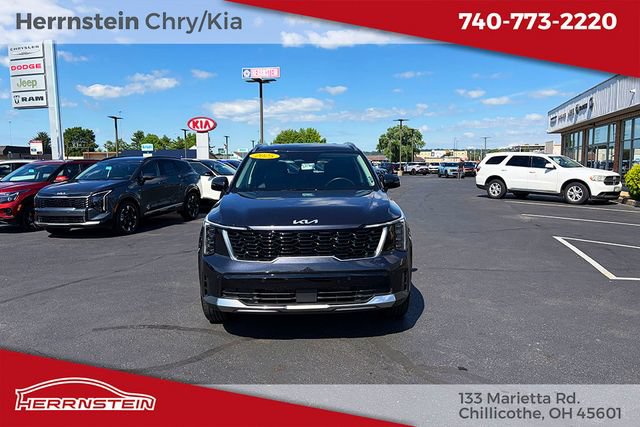 Used 2025 Kia Sorento S AWD/4WD image 2