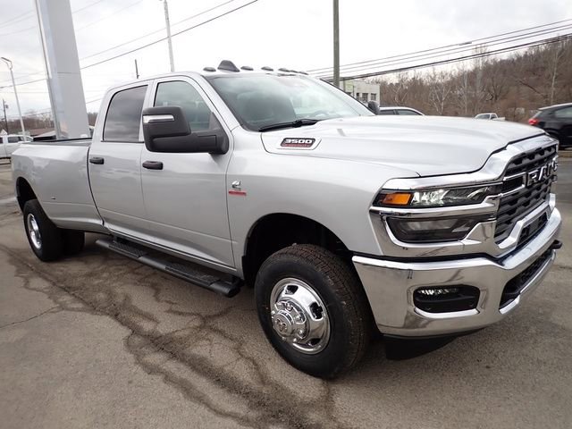 New 2026 RAM 3500 Tradesman image 10
