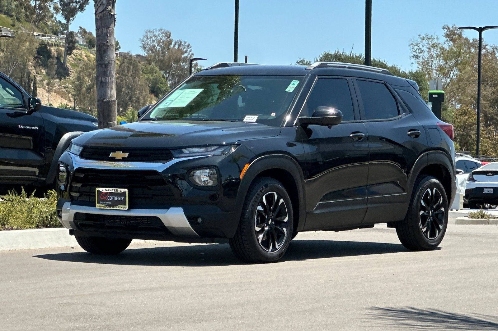 Used 2023 Chevrolet TrailBlazer LT FWD image 8