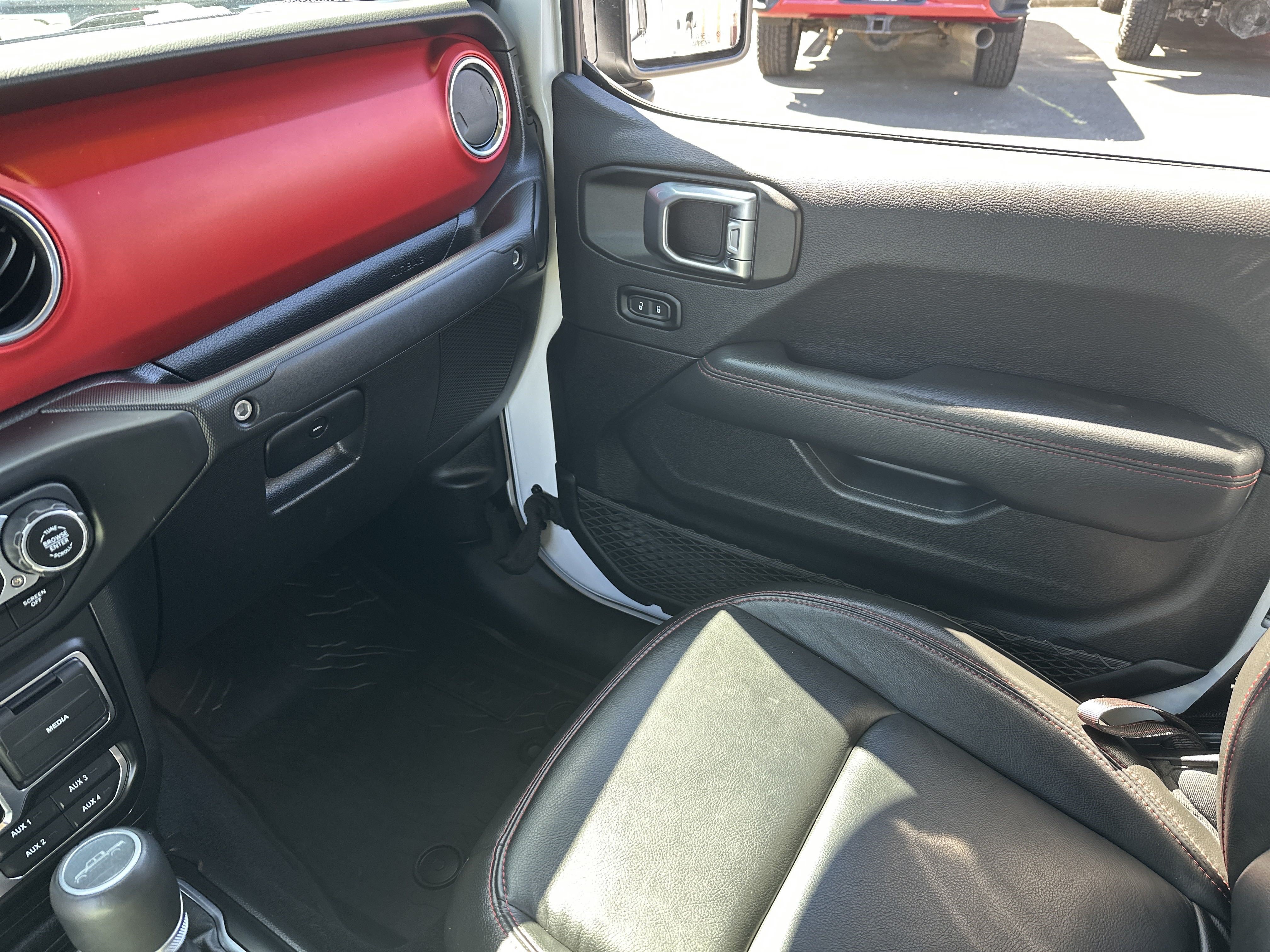 Used 2022 Jeep Gladiator Rubicon w/ LED Lighting Group AWD/4WD image 24