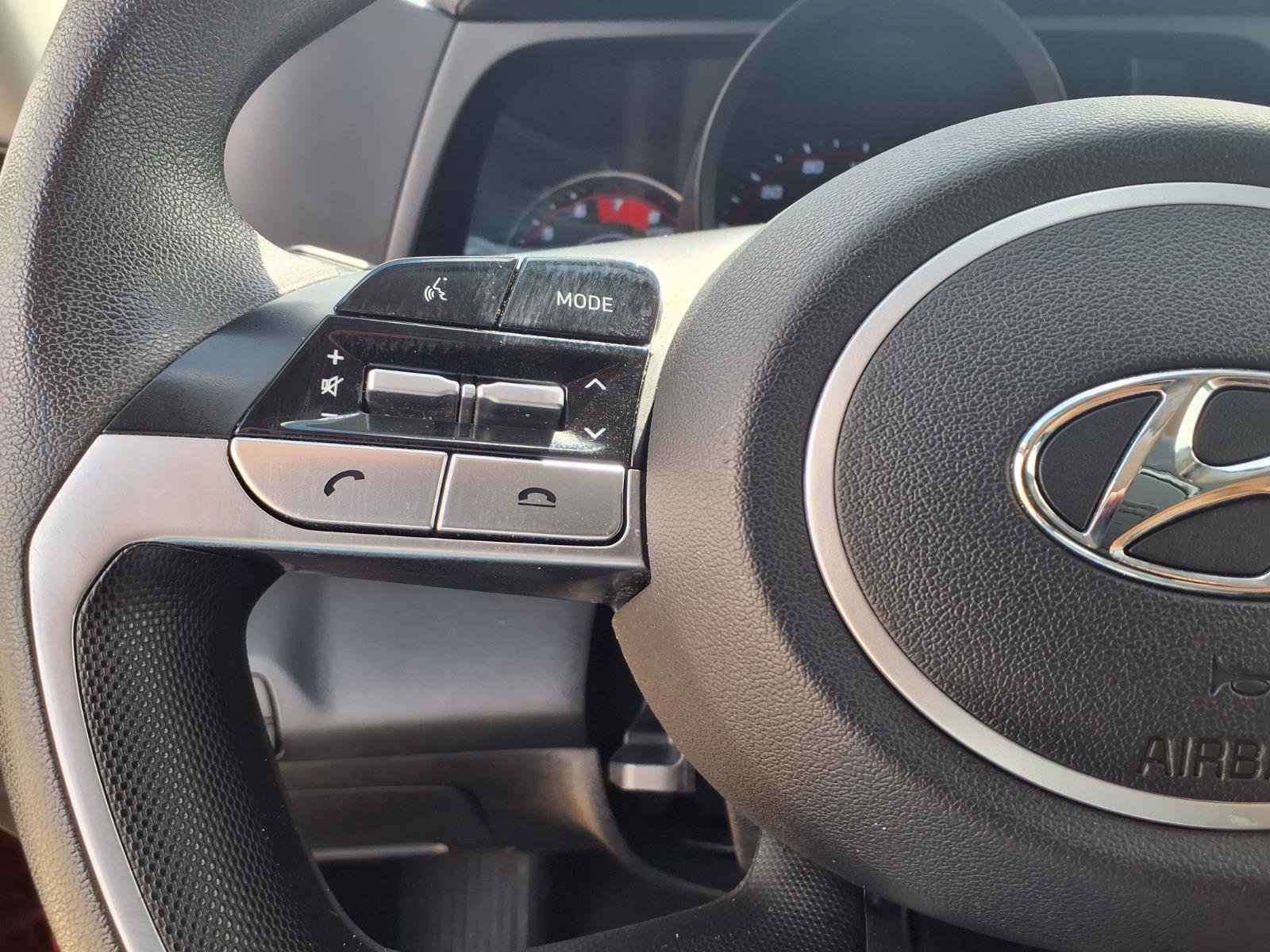 Used 2021 Hyundai Elantra SEL image 16