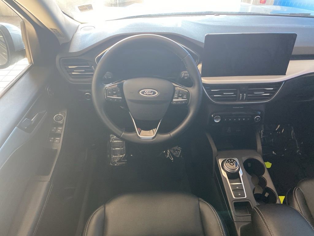Used 2024 Ford Escape Platinum image 7