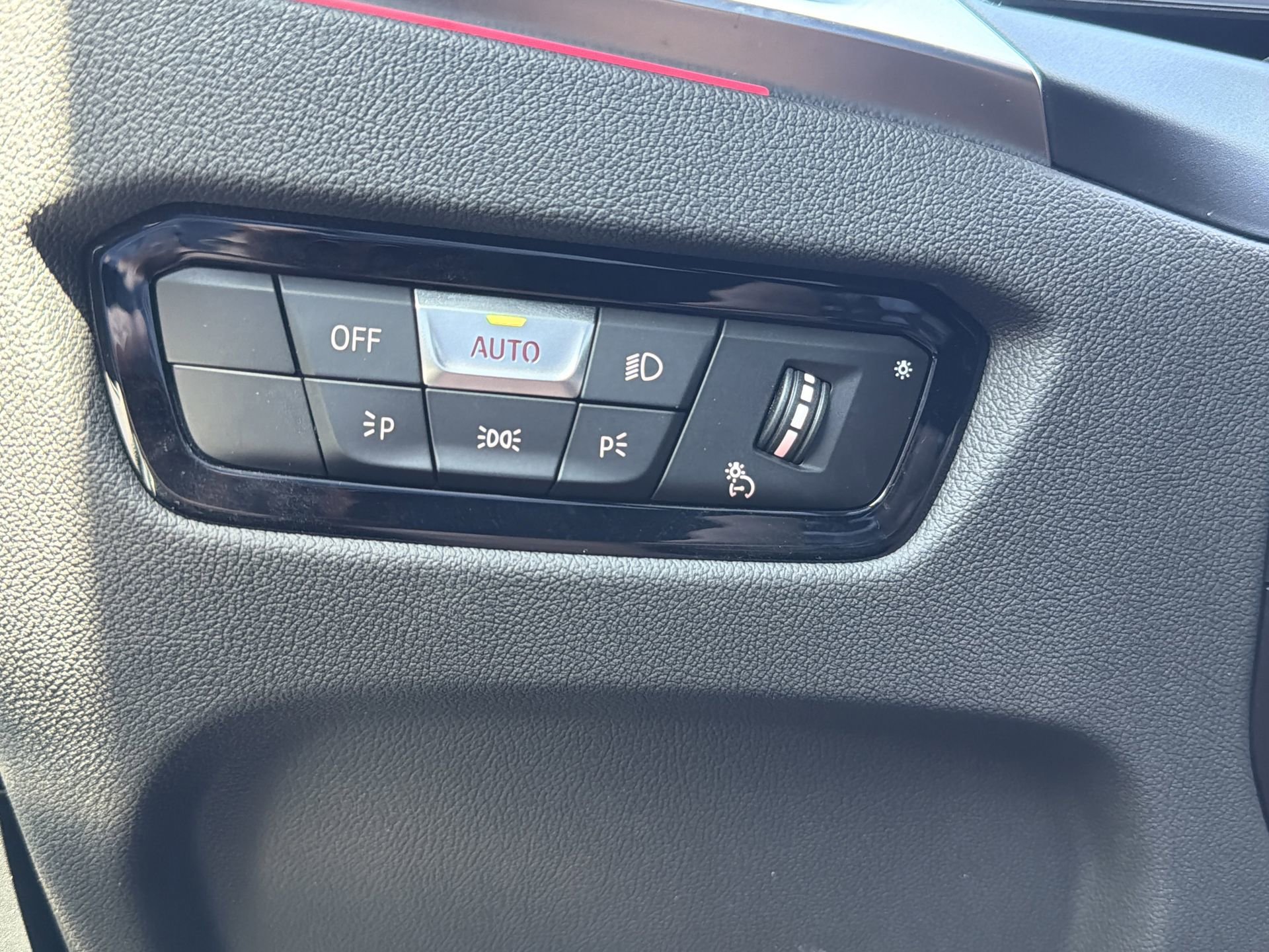 Certified 2024 BMW 330i Sedan RWD image 27