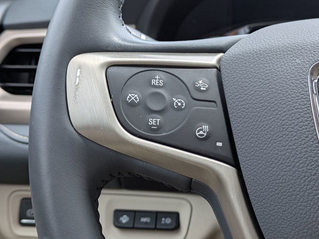 Used 2021 GMC Acadia Denali w/ Denali Technology Package image 27