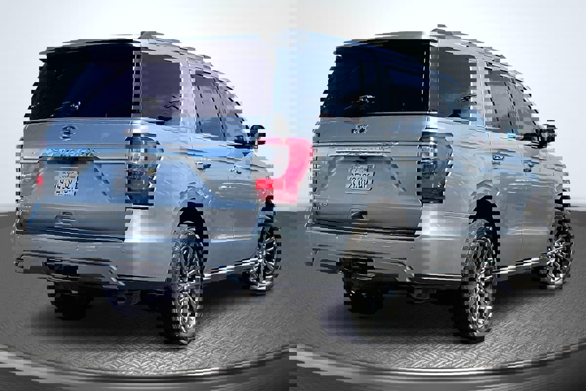 Used 2020 Ford Expedition Limited image 13