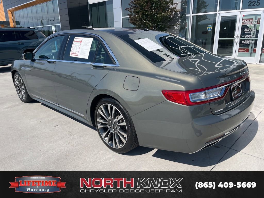 Used 2017 Lincoln Continental Select FWD image 19