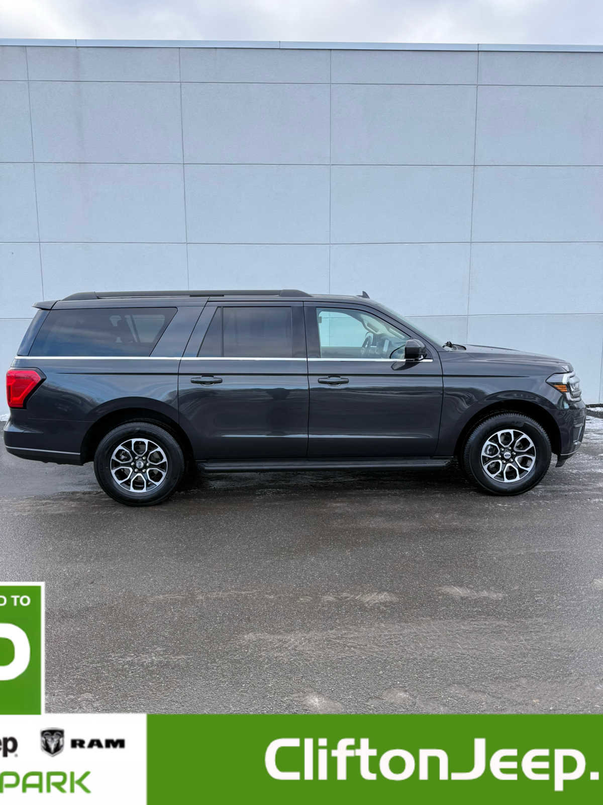 Used 2024 Ford Expedition Max XLT