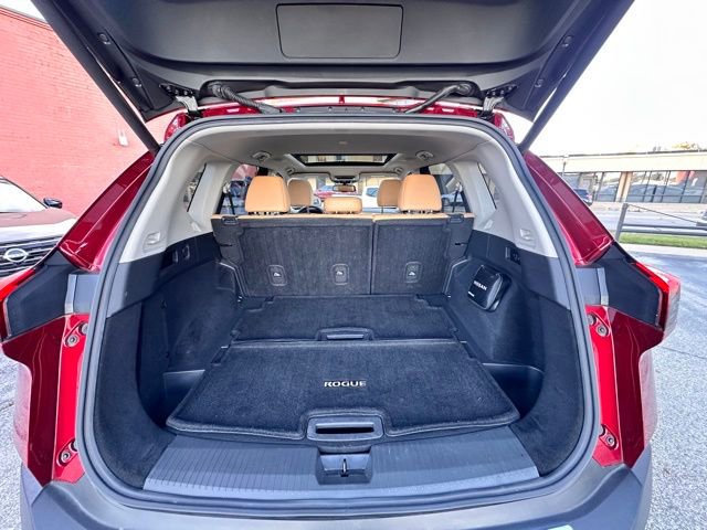 Certified 2023 Nissan Rogue Platinum w/ Platinum Premium Package image 9