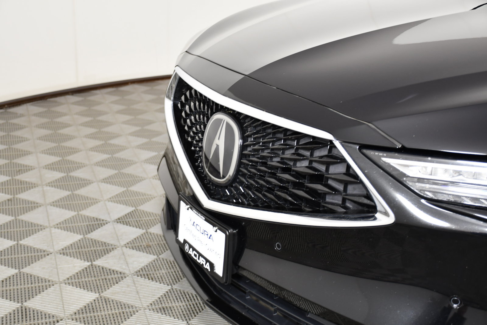 Certified 2024 Acura MDX SH-AWD w/ Technology Package image 11