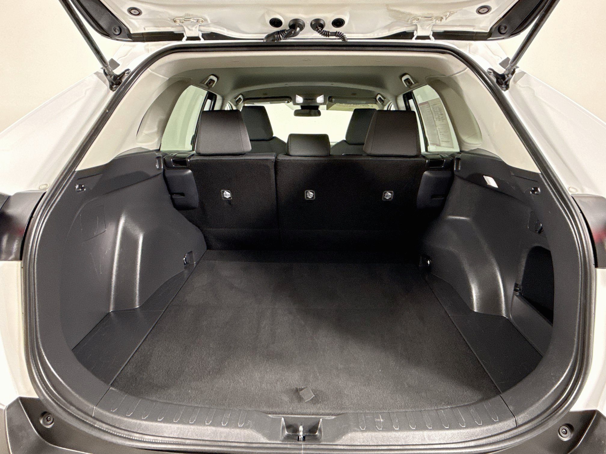 Certified 2025 Toyota RAV4 XLE AWD/4WD image 26