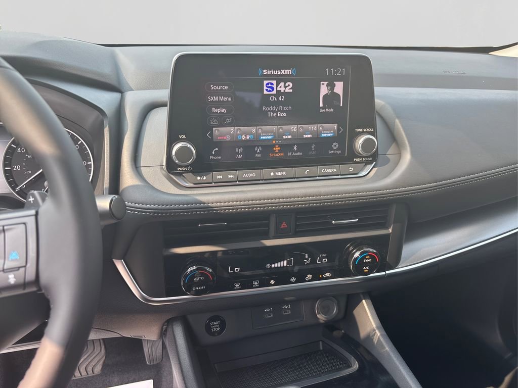 New 2026 Nissan Rogue SV image 18