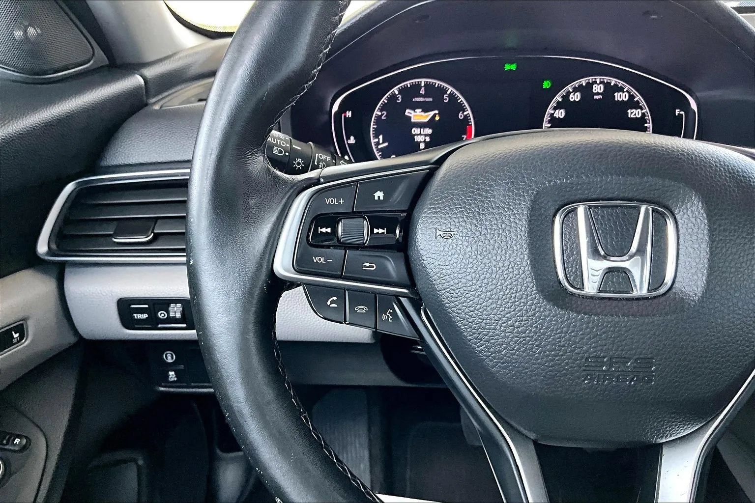 Used 2019 Honda Accord EX-L image 10