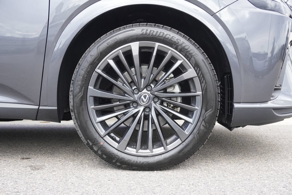 Used 2025 Lexus RX 350h w/ Convenience Package AWD/4WD image 35