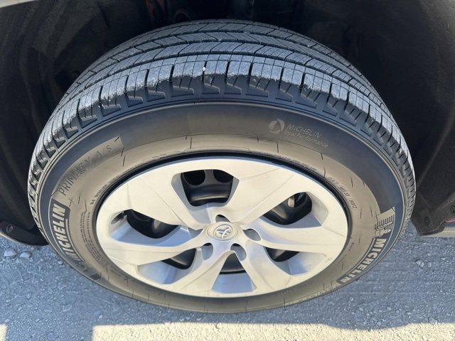 Used 2024 Toyota RAV4 LE image 28